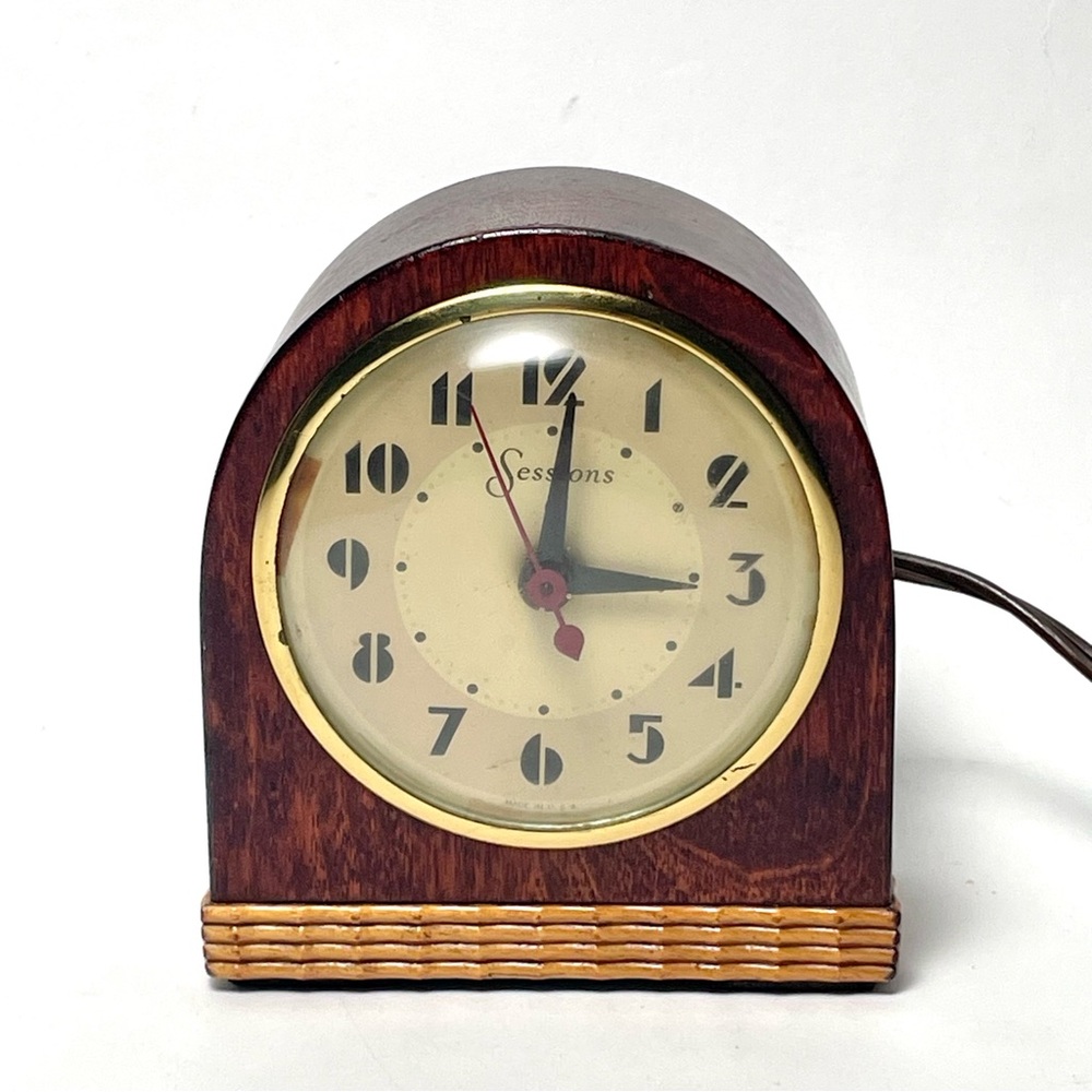 Vintage Sessions Electric Mantle Clock, Tombstone, Humpback MCM, Works